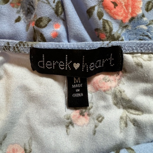 Derek Heart Romper - Blue with Pink & Blue Flowers - Size Medium - Picture 3 of 3